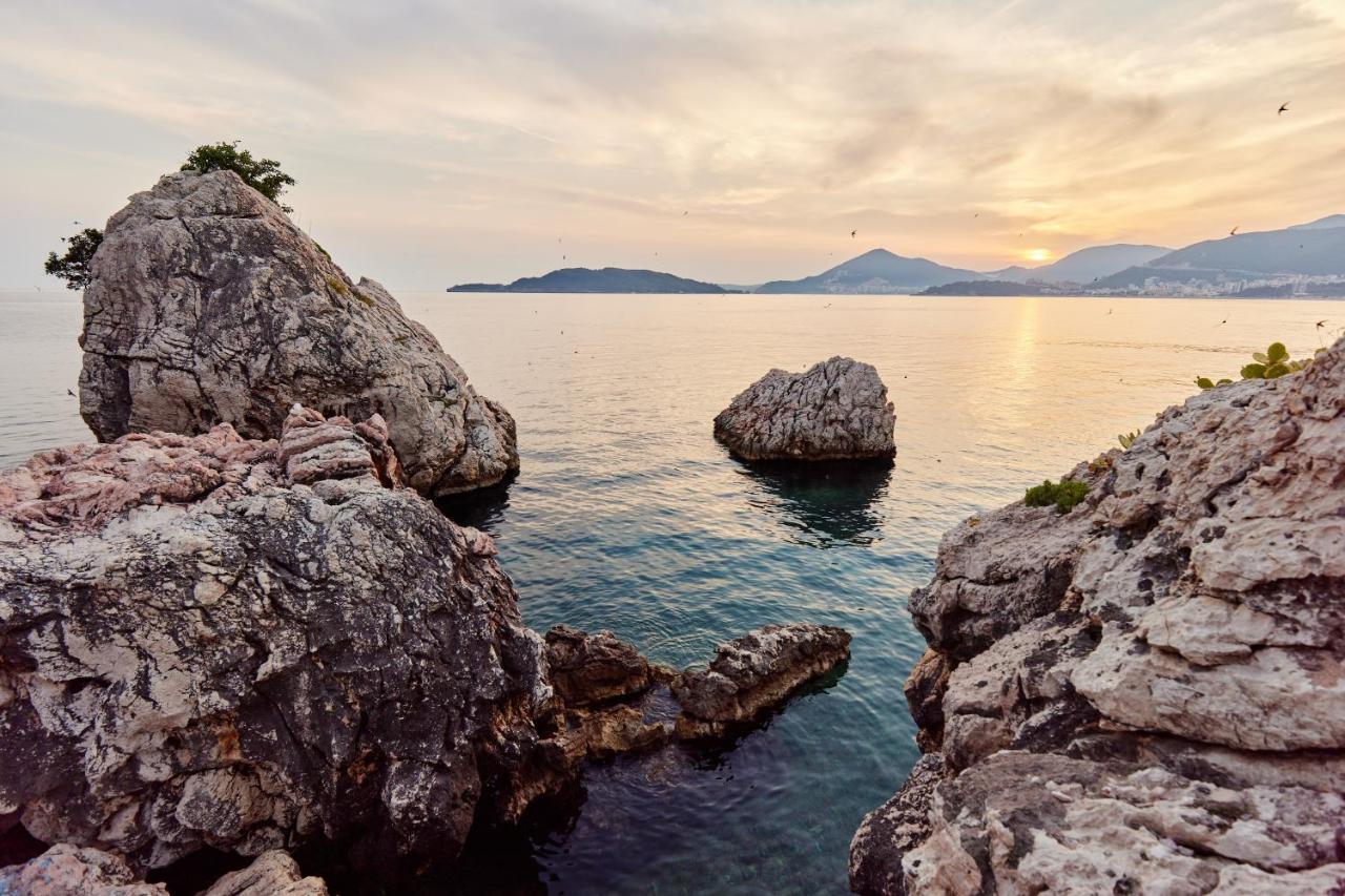 Blanche Cliff Apartments Sveti Stefan Luaran gambar
